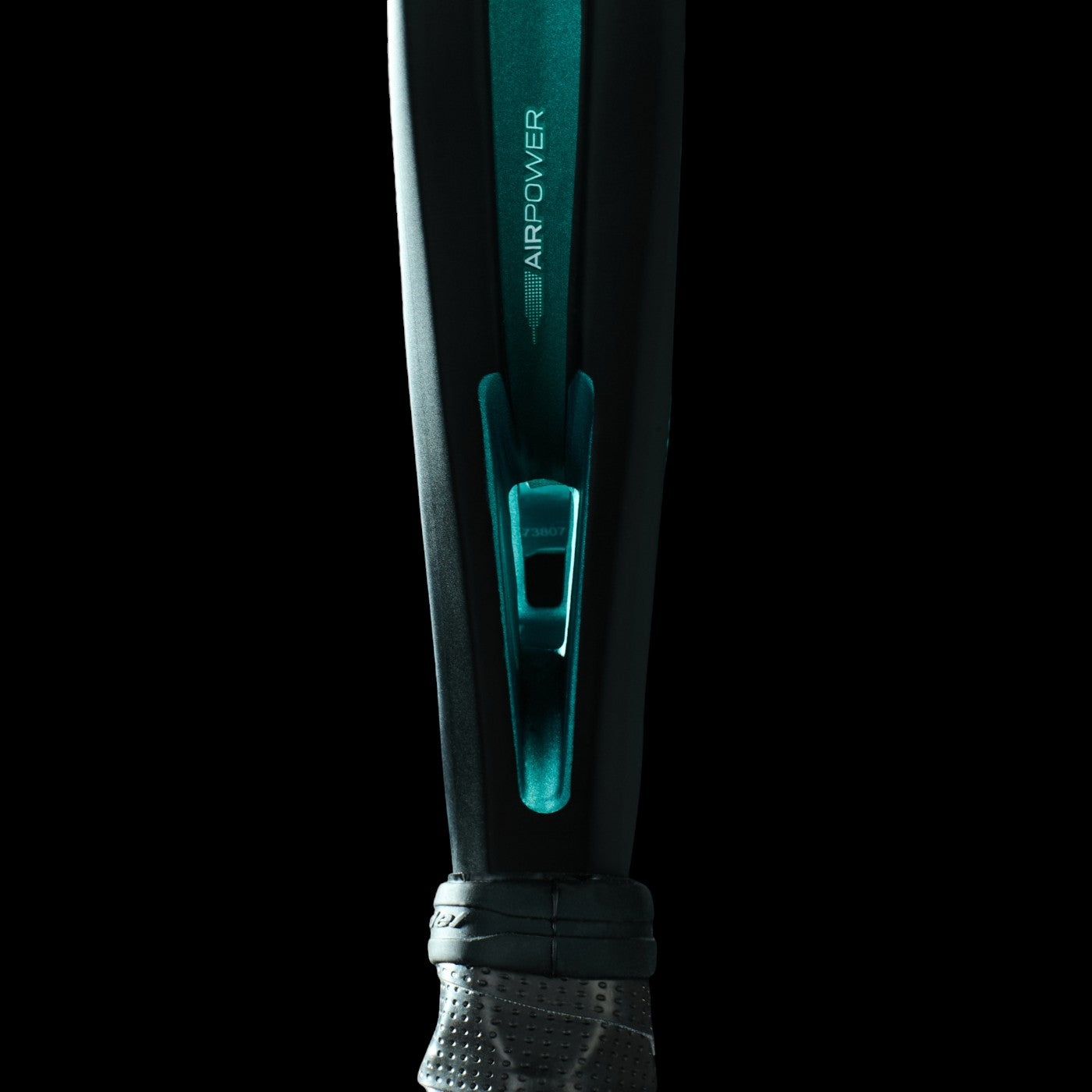 Bullpadel Hack 04 Hybrid 2025
