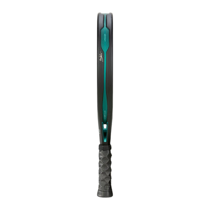 Bullpadel Hack 04 Hybrid 2025